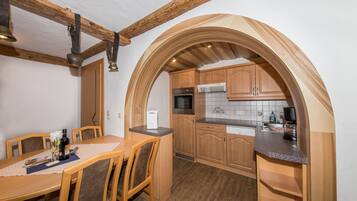 Comfort-Apartment, 2 Schlafzimmer, Seeblick | Eigene Küche | Kühlschrank, Mikrowelle, Herdplatte, Geschirrspüler