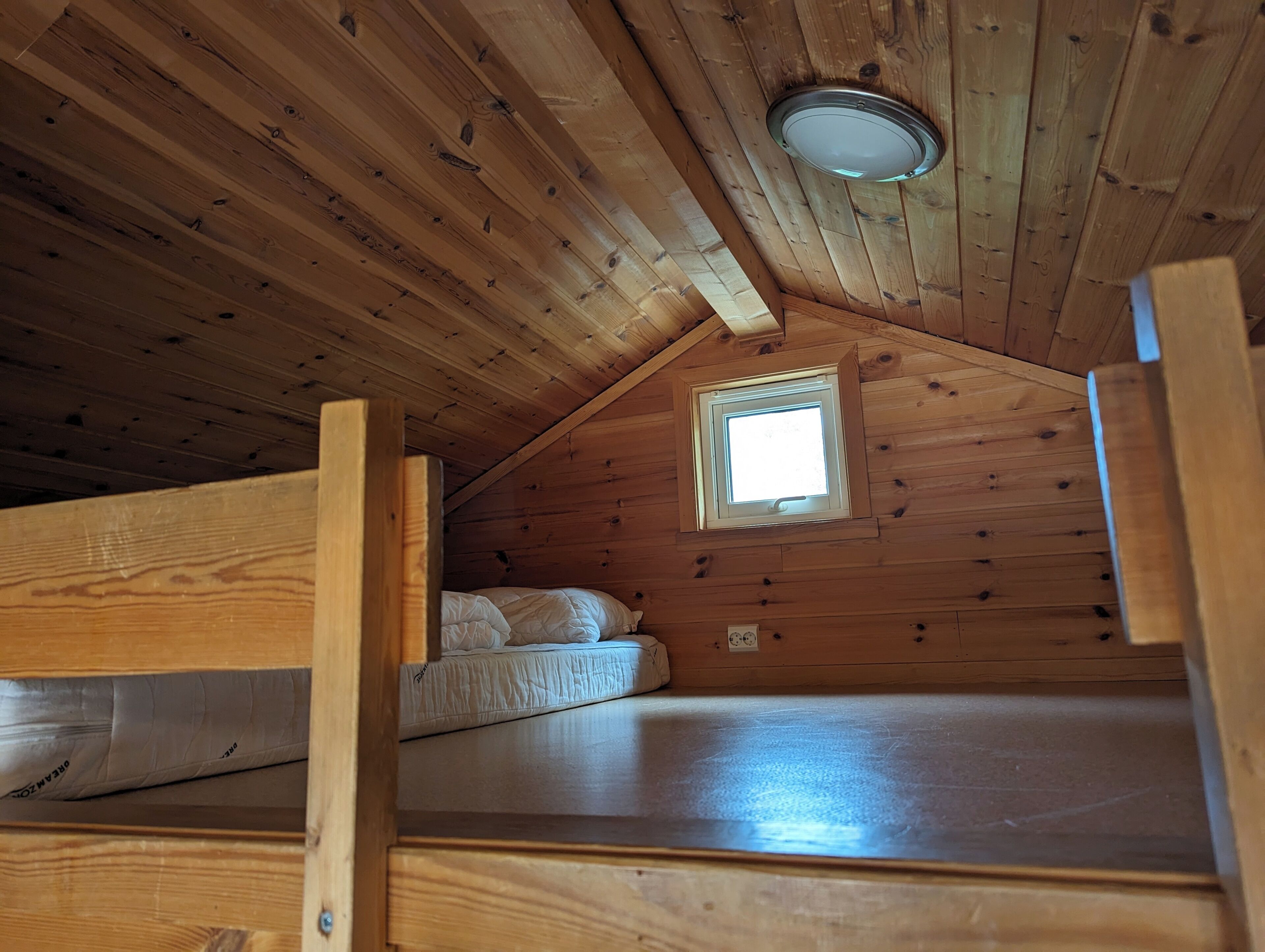 Ferienhütte, 2 Schlafzimmer (5 - 8 Hems) | Kostenlose Babybetten, kostenloses WLAN