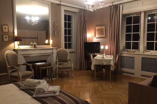 City Suite (Suite Eberhardine) | Bar mini percuma, meja, langsir/tirai gelap terus