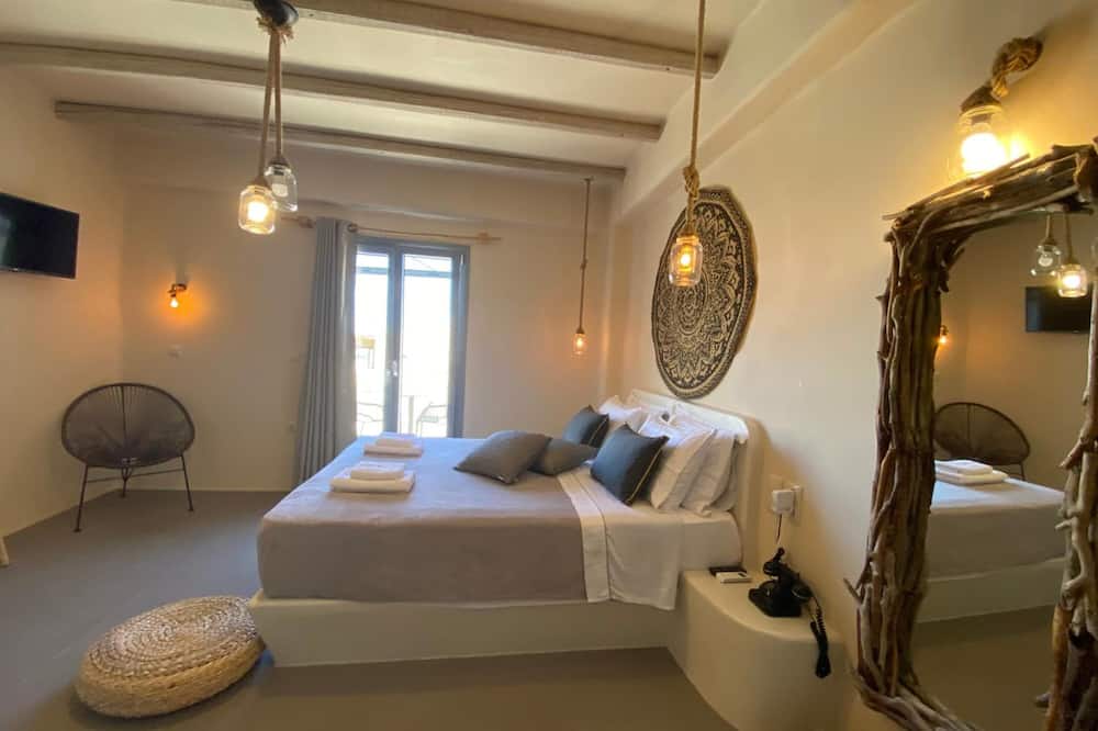 Ampelos Suites