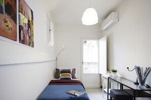 Basic-Apartment, 3 Schlafzimmer | Ausblick vom Zimmer