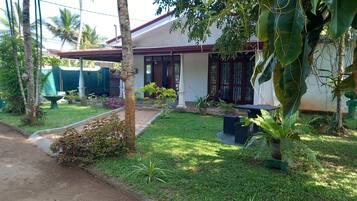 Bagian depan properti