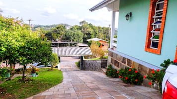 Entrada al alojamiento