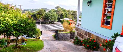 Entrée de l’hébergement