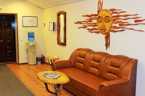 Lobby sitting area - Stary Dom (Tikhvin)