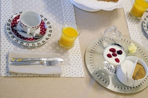 Gratis kontinental frukost varje dag