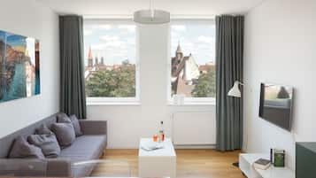 Fantastic Apartment | Hochwertige Bettwaren, Schreibtisch, laptopgeeigneter Arbeitsplatz