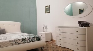 Exclusive Suite | Premium bedding, down comforters, pillowtop beds, in-room safe - Agorà Suites & Apartments (Manduria)