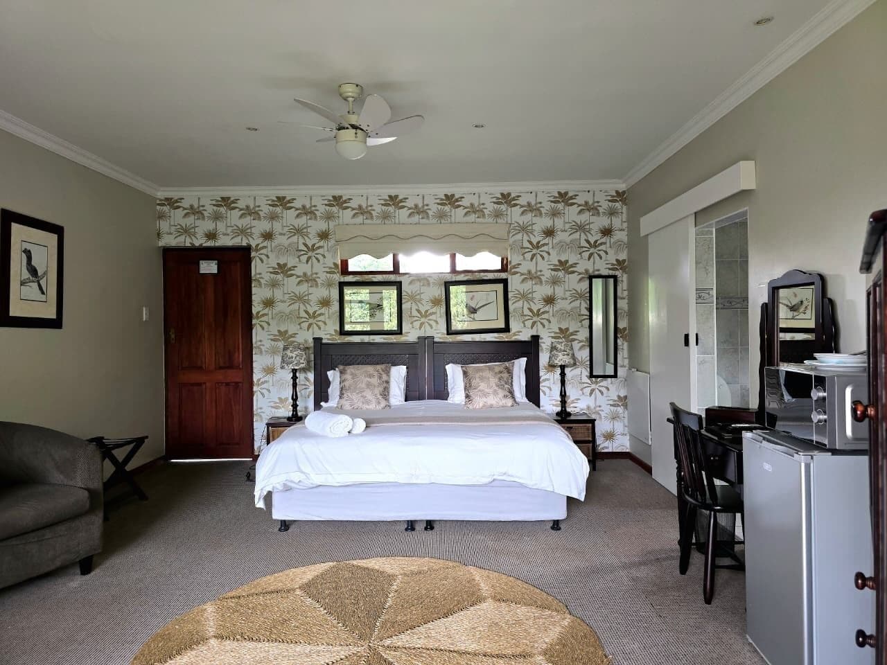 In-room safe, desk, iron/ironing board, free WiFi