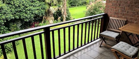 Double or Twin Room (Room 2) | Terrace/patio