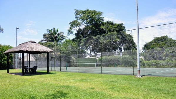 Tennis court - Birds of paradise B&B (Eshowe)