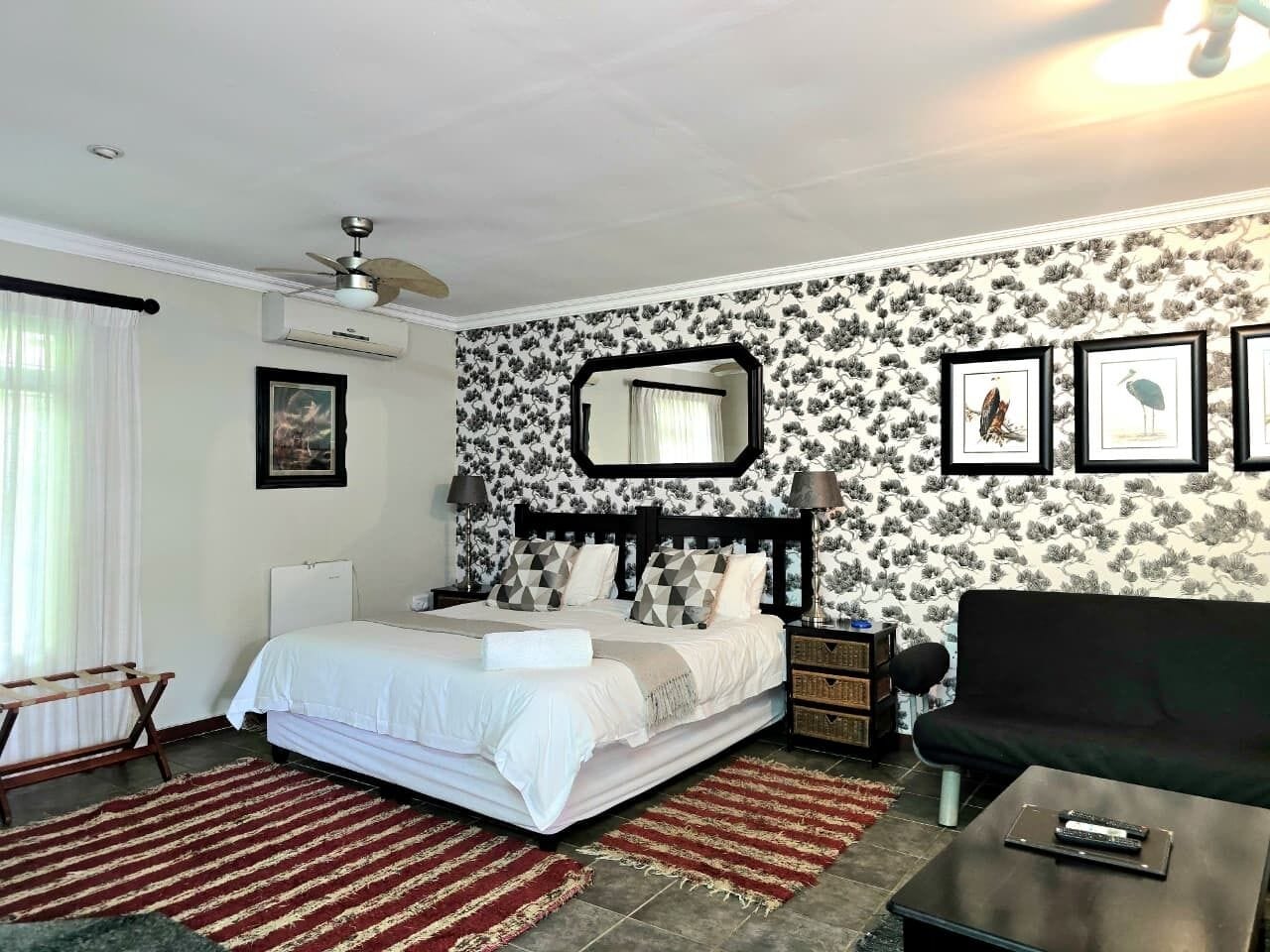 In-room safe, desk, iron/ironing board, free WiFi