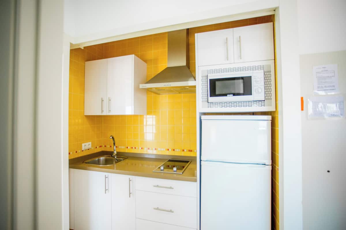 comfort studio | private kitchen