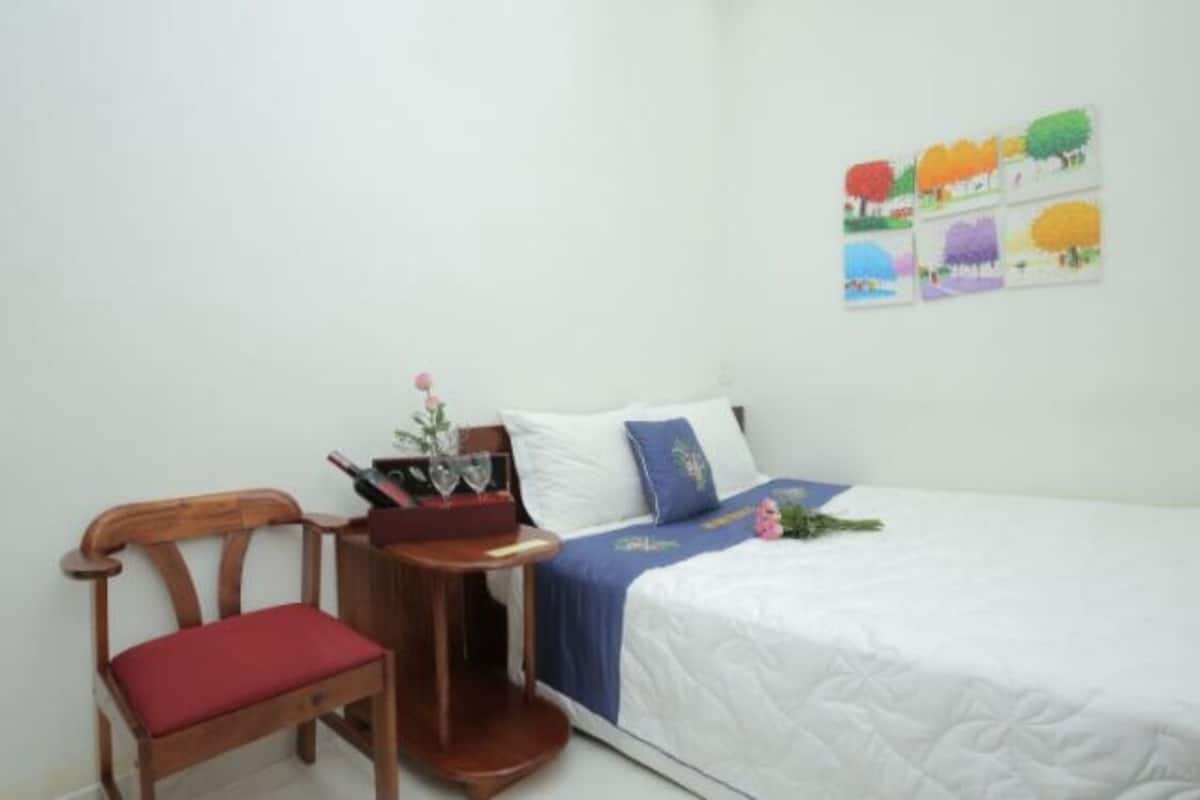 Standard Double Room, No Windows
