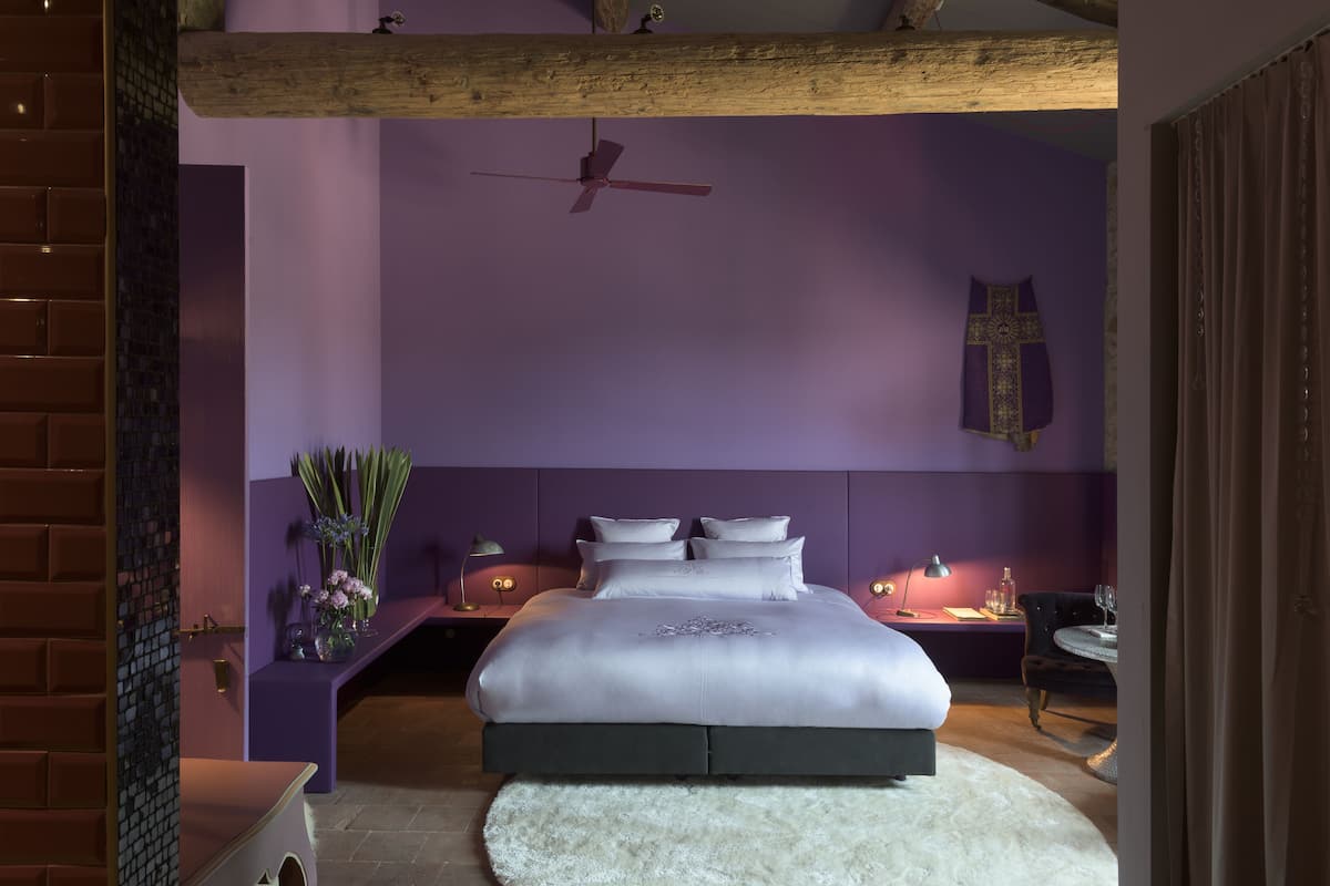 Chambre Cuvée Millésimée | 1 bedroom, premium bedding, down comforters, minibar