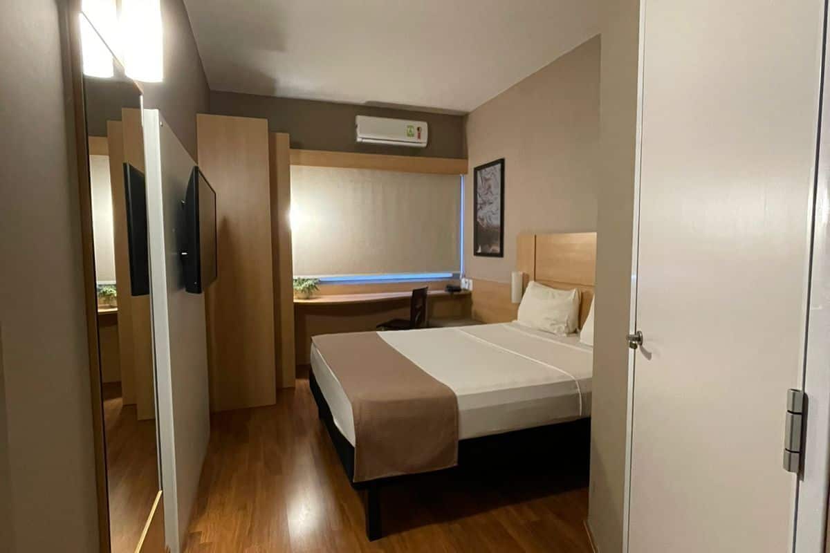 family double or twin room, 1 bedroom | minibar, in-room safe, individually decorated, individually furnished