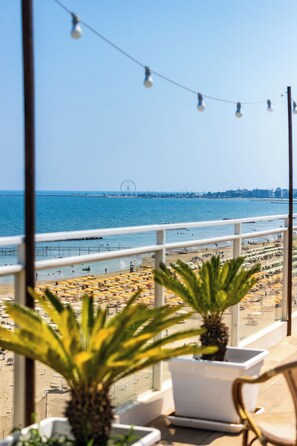 Terrace/patio - Hotel Blumen (Rimini)