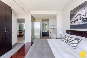 Classic-Apartment, 2 Schlafzimmer | 2 Schlafzimmer, Zimmersafe, Schreibtisch, Bügeleisen/Bügelbrett