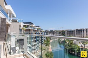 Classic Apartment, 2 Bedrooms | Balcony - 606 Juliette B (Cape Town)