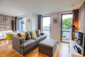 Apartment, 1 Bedroom | Living room