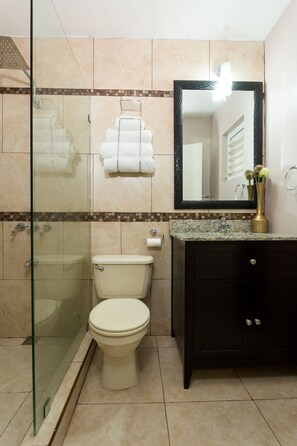 Apartment | Bathroom