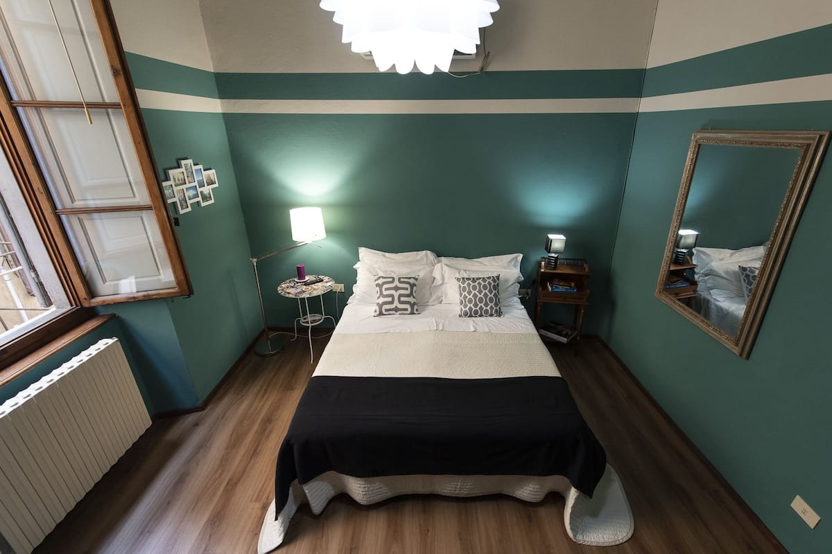 Basic-Apartment, 1 Schlafzimmer (Luna) | Schreibtisch, Bügeleisen/Bügelbrett, Babybetten, kostenloses WLAN