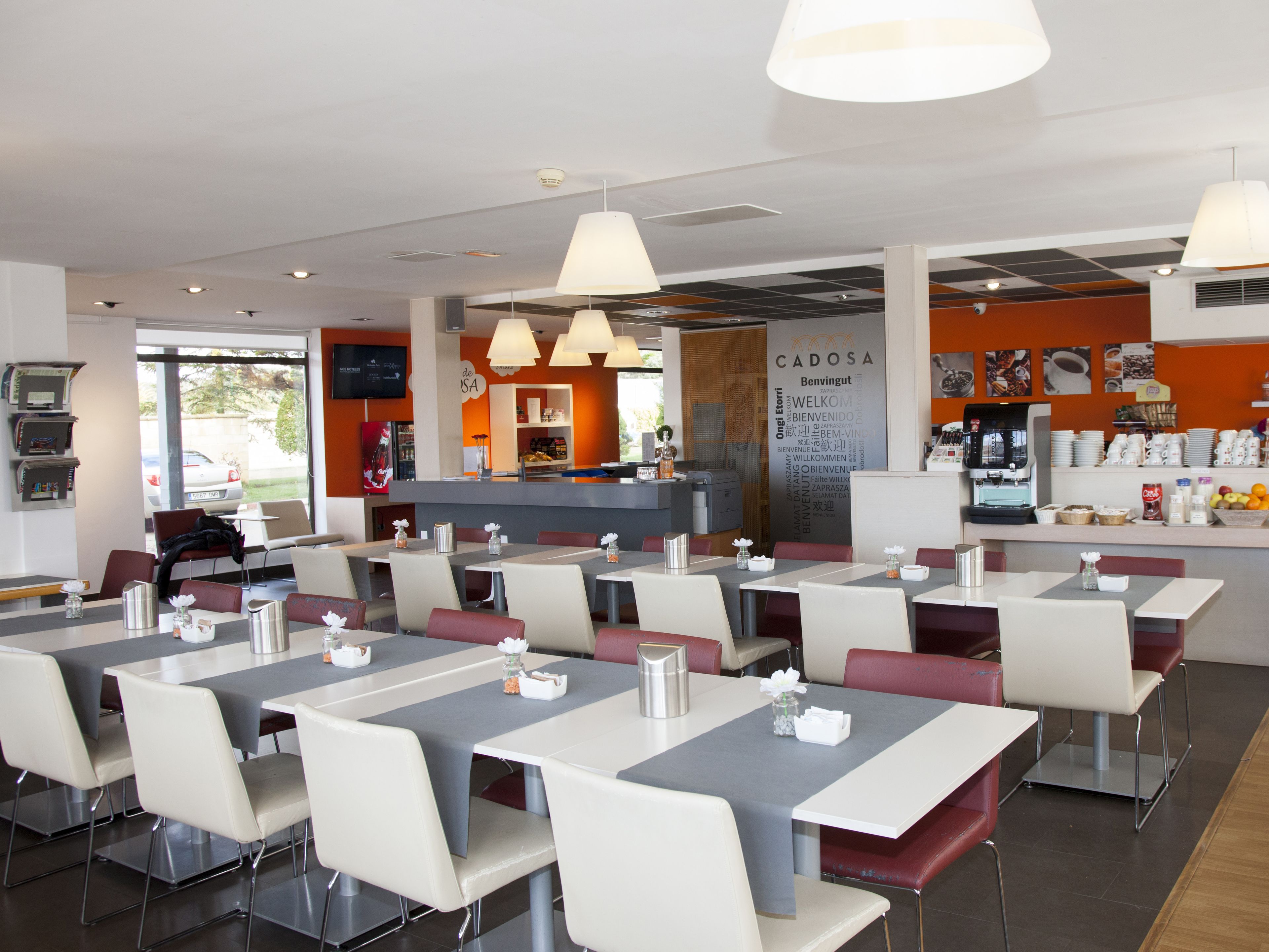 Dagelijks ontbijtbuffet (EUR 7 per persoon)