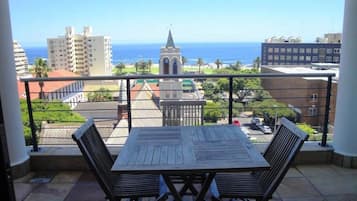 Townhome, 2 Bedrooms | Terrace/patio