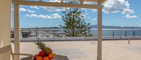 Studio, merinäköala (Panoramic ) | Terassi/patio