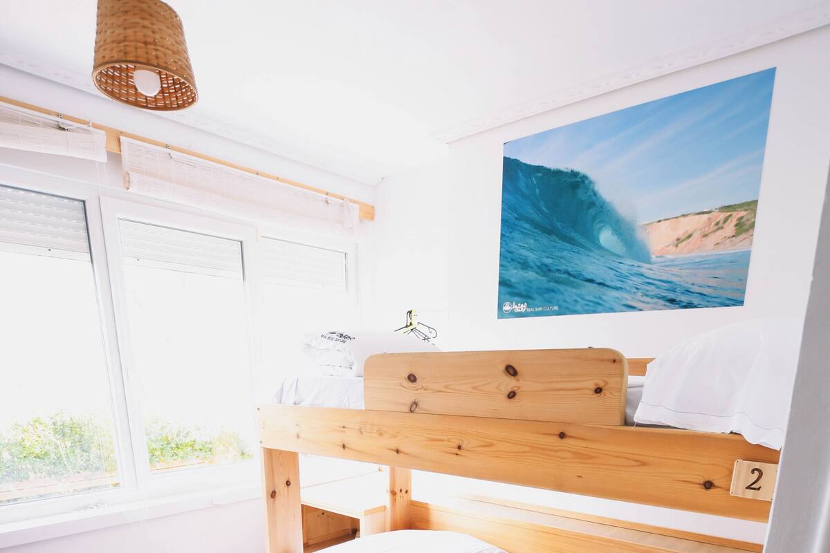 Dormitorio compartido básico ((Bed in 4-bed)) | Sistema de insonorización y wifi gratis