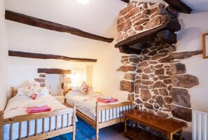 Room - WASTWATER COTTAGE (Holmrook)