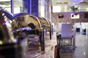 Daily buffet breakfast (NGN 3000 per person)