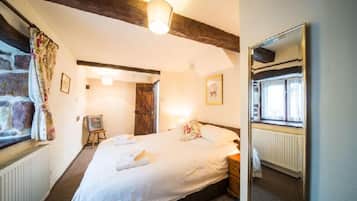 Casa de campo de lujo, 4 habitaciones, con acceso para personas discapacitadas, vista a la montaña | 1 habitación y ropa de cama de alta calidad