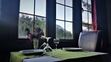 Lunch and dinner served