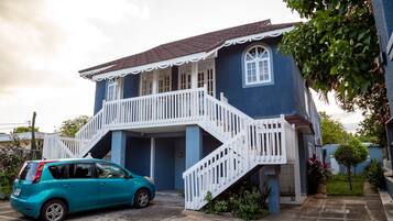 Bagian depan properti