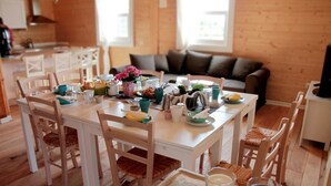 Wood Lodge, 4 Bedrooms, 2 Bathrooms, Garden View | 専用キッチン
