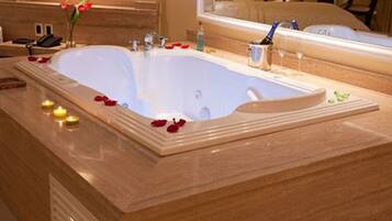 Két bảo mật tại phòng, bàn, phòng cách âm, bàn ủi/dụng cụ ủi quần áo