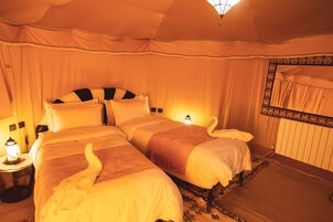 Design Tent, Private Bathroom | 1 bedroom, blackout drapes, bed sheets