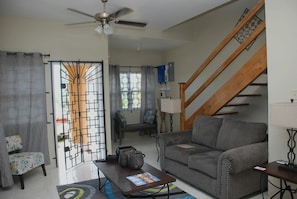 59-inch flat-screen TV with cable channels, TV, DVD player - The Discovery Bay Lux Apartment (Runaway Bay)