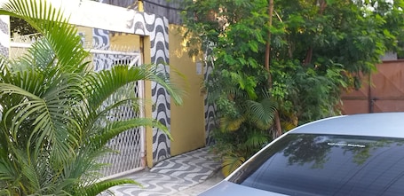 Fachada de la propiedad