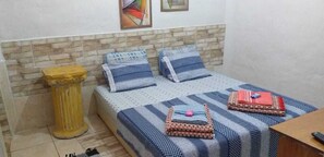 Verdunkelungsvorhänge, Bettwäsche