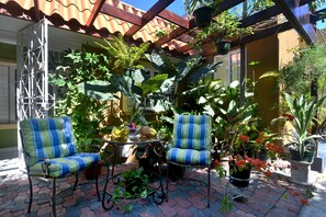 Terrace/patio - Centrally Located Guest Apartments III (Kingston)