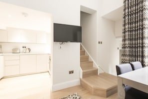 Apartment, 2 Bedrooms, 2 Bathrooms | Living area | TV - Eson2 - The Saint Stephen's Gardens Mansion VII (London)