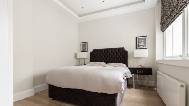 Apartamento, 2 quartos, 2 banheiros | 2 quartos, ferros/tábuas de passar roupa, Wi-Fi de cortesia