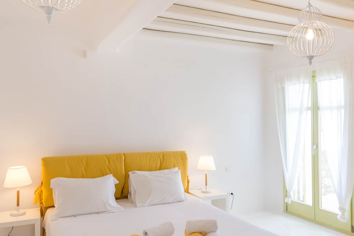 Classic Villa, Private Pool | In-room safe, desk, WiFi (free), individually decorated