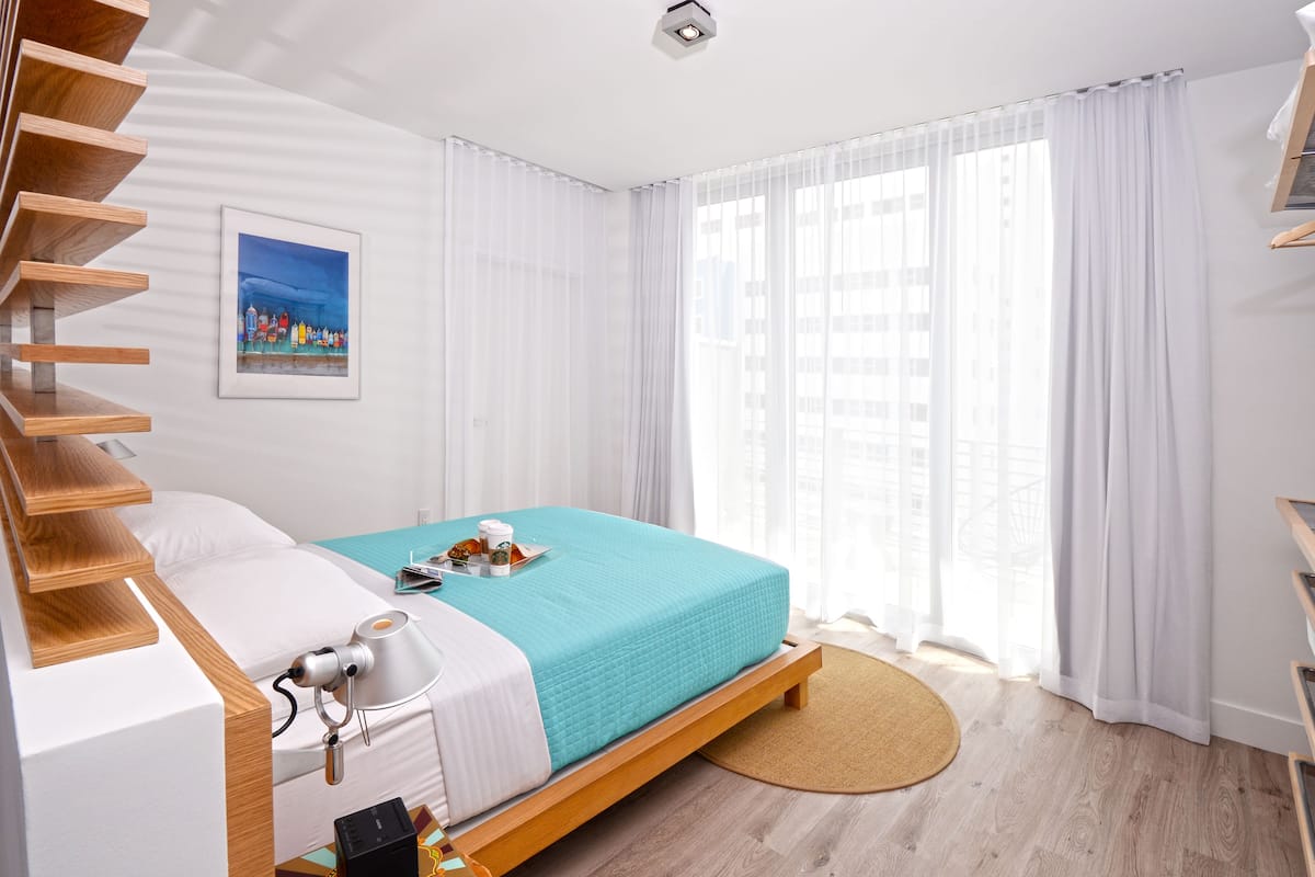 Sunset Bayside Studio - with Balcony | 1 bedroom, premium bedding, in-room safe, desk