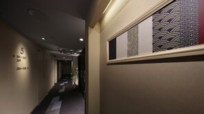 Interior detail - KUROMON Crystal Hotel (Osaka)