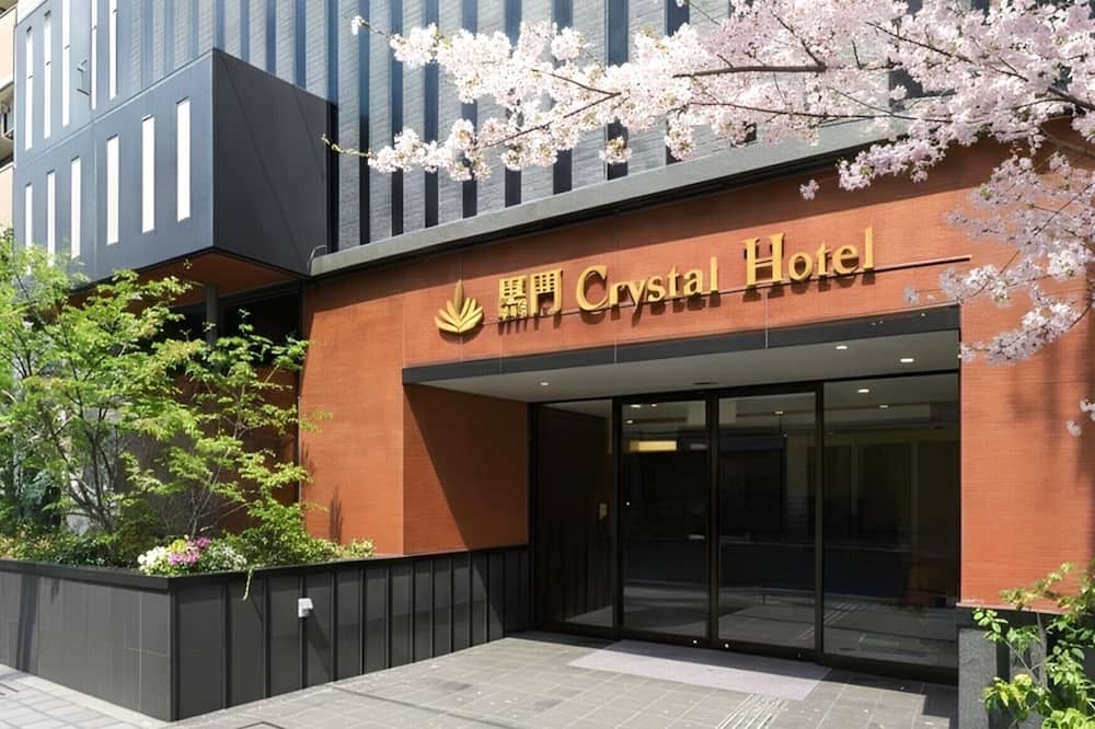 KUROMON Crystal Hotel