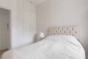 Apartment, 1 Bedroom | 1 bedroom, iron/ironing board, free WiFi, bed sheets