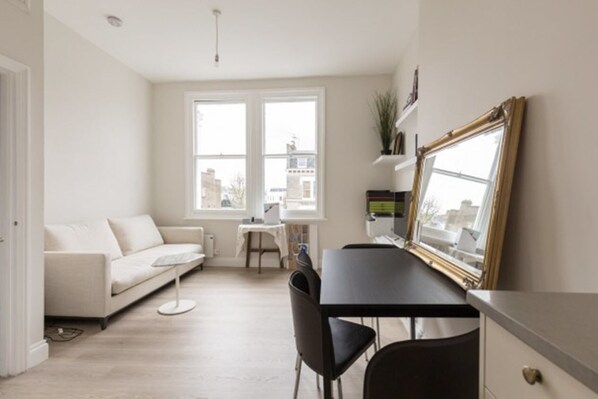 Apartment, 1 Bedroom | Living area